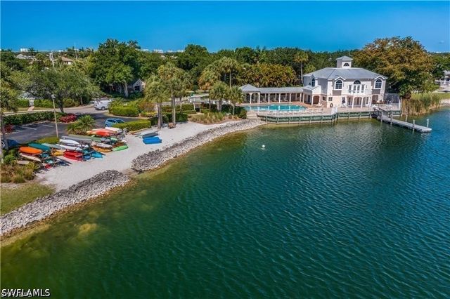 2653 Sailors WAY, Naples, FL 34109