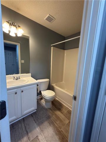 549 Maggie Lane, Jonesboro, GA 30238