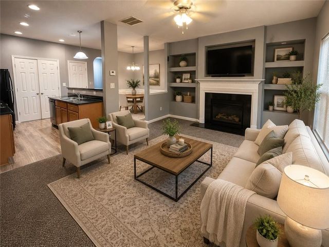 549 Maggie Lane, Jonesboro, GA 30238