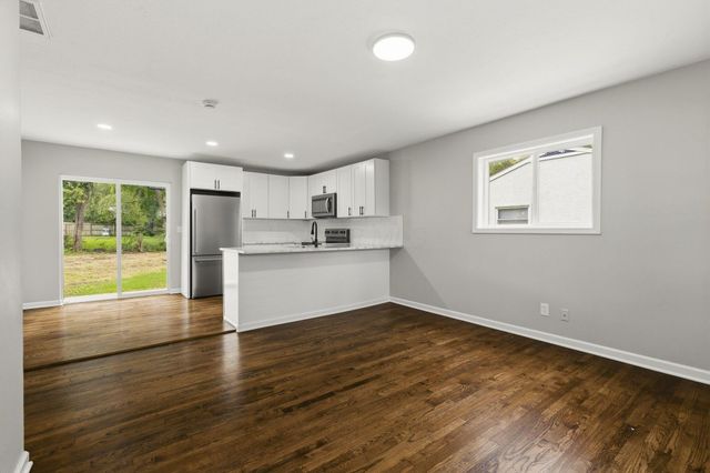 1276 Augmont Avenue, Columbus, OH 43207