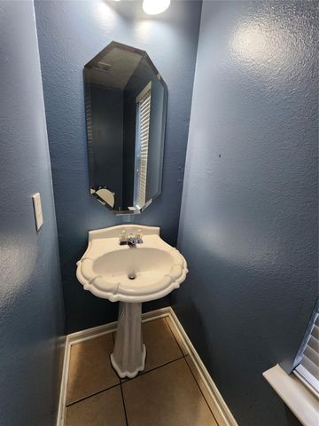 14802 Mesa Village Drive, Houston, TX 77053