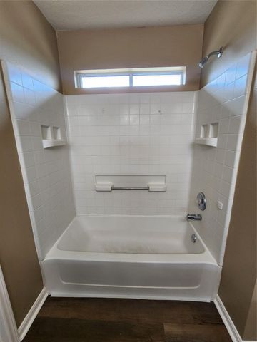 14802 Mesa Village Drive, Houston, TX 77053