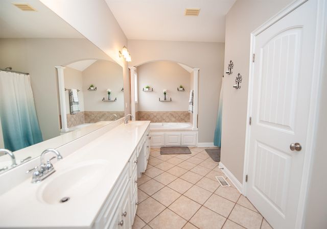 1048 Corie Crest Drive, Boiling Springs, SC 29316