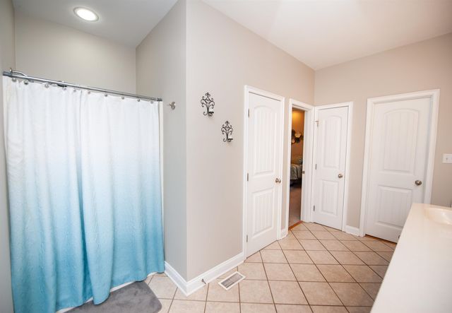 1048 Corie Crest Drive, Boiling Springs, SC 29316