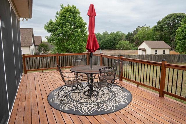 1048 Corie Crest Drive, Boiling Springs, SC 29316