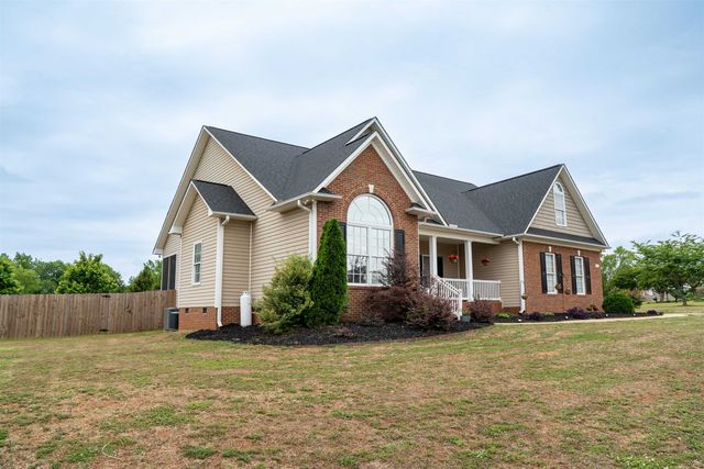 1048 Corie Crest Drive, Boiling Springs, SC 29316