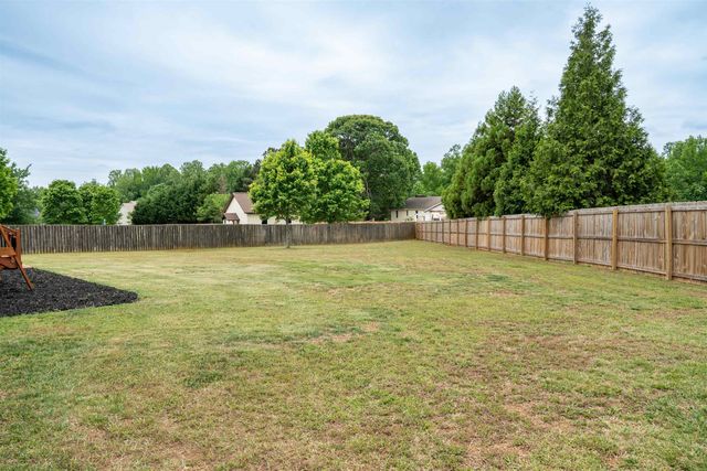 1048 Corie Crest Drive, Boiling Springs, SC 29316
