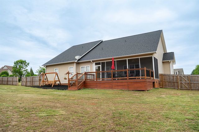 1048 Corie Crest Drive, Boiling Springs, SC 29316