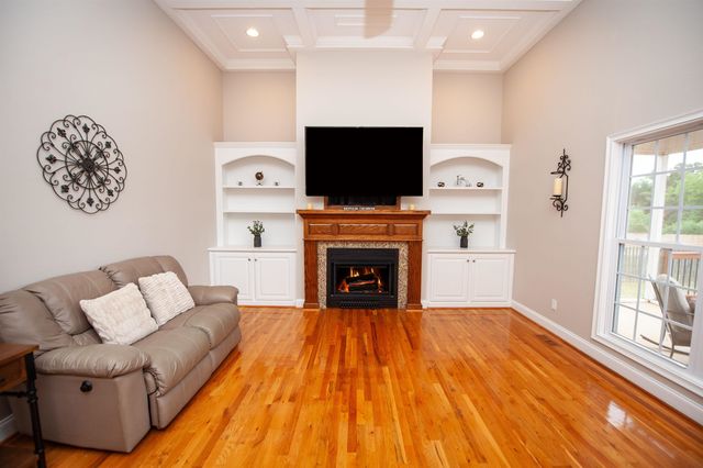 1048 Corie Crest Drive, Boiling Springs, SC 29316