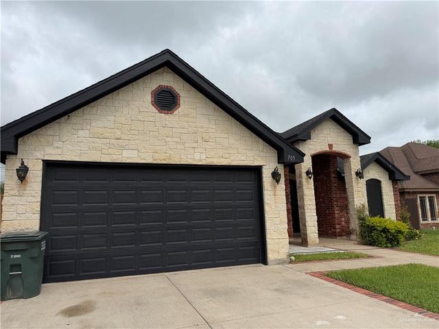 705 Sun Chase Street, San Juan, TX 78589