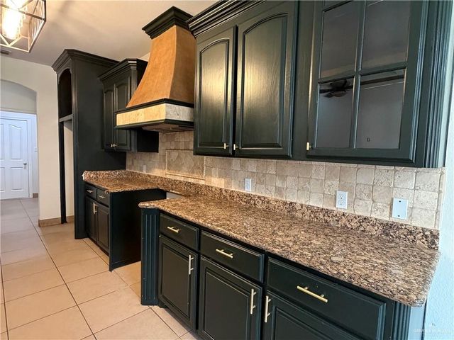 705 Sun Chase Street, San Juan, TX 78589
