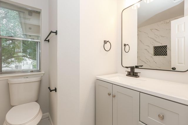 3762 Woodlace Drive, Humble, TX 77396