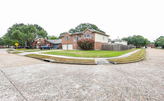 3762 Woodlace Drive, Humble, TX 77396