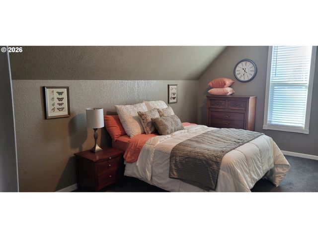 113 Se 3RD Ave, Milton Freewater, OR 97862