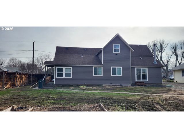 113 Se 3RD Ave, Milton Freewater, OR 97862