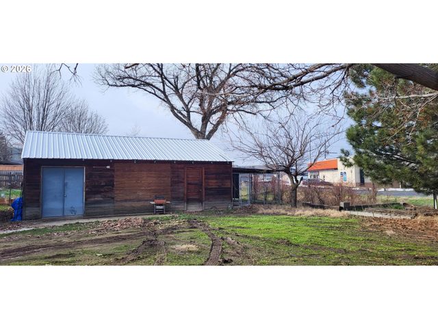 113 Se 3RD Ave, Milton Freewater, OR 97862