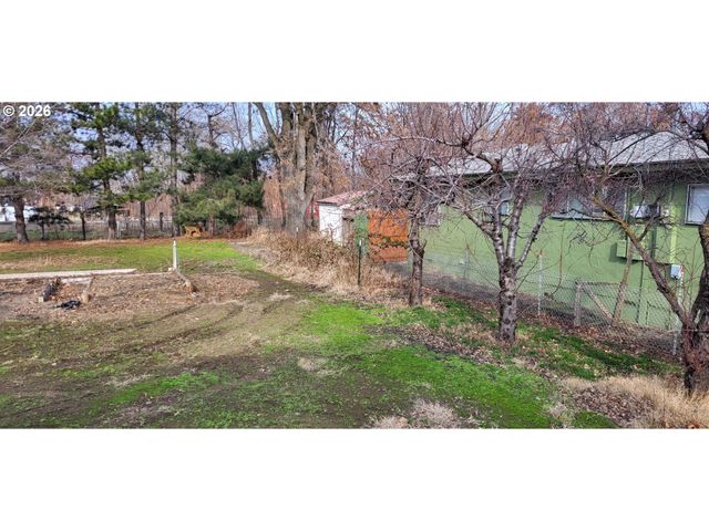 113 Se 3RD Ave, Milton Freewater, OR 97862
