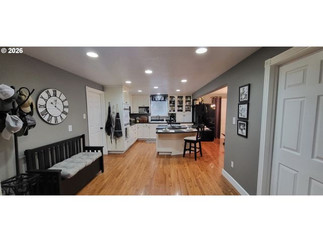 113 Se 3RD Ave, Milton Freewater, OR 97862