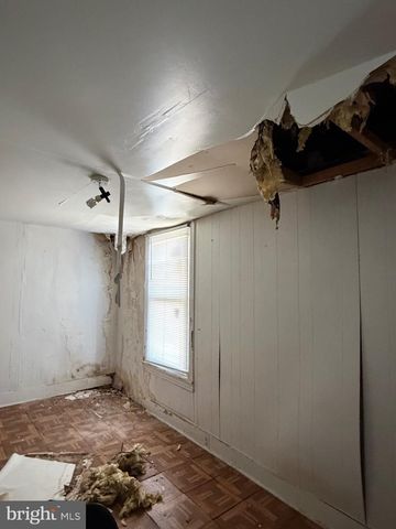 5219 WARREN ST, Philadelphia, PA 19131