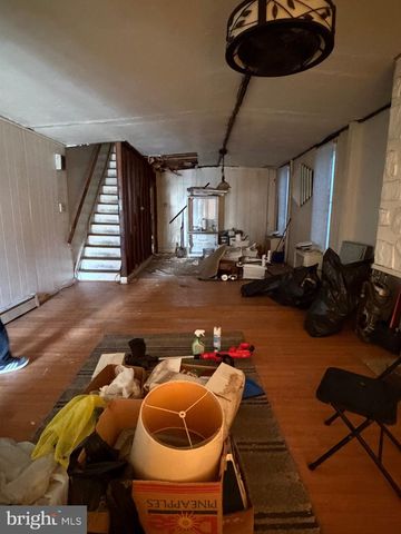 5219 WARREN ST, Philadelphia, PA 19131