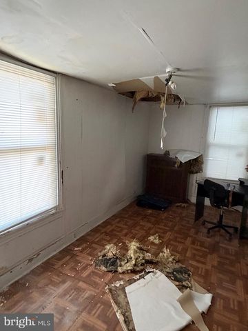 5219 WARREN ST, Philadelphia, PA 19131