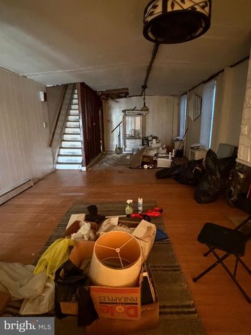 5219 WARREN ST, Philadelphia, PA 19131