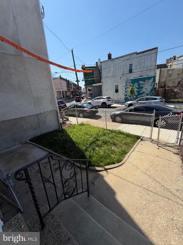 5219 WARREN ST, Philadelphia, PA 19131