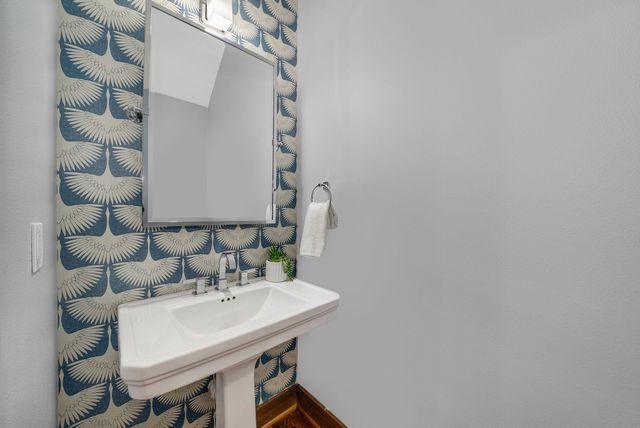 6045 Velasco Avenue, Dallas, TX 75206