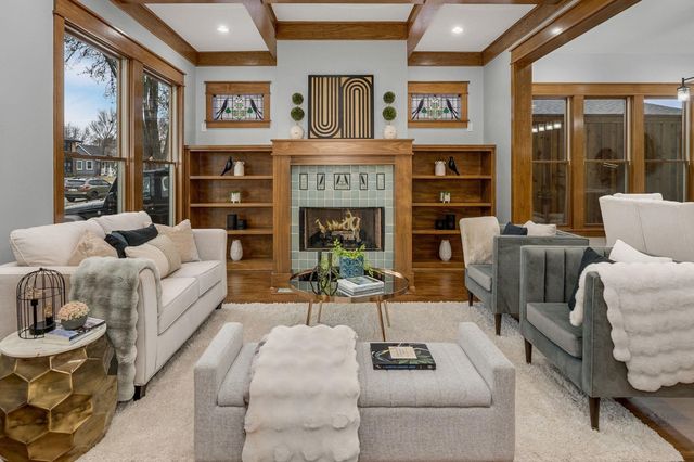6045 Velasco Avenue, Dallas, TX 75206