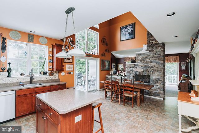 2499 WAGNER RD, Gilbertsville, PA 19525