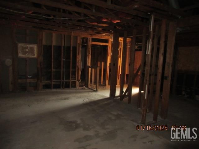 2000 Glenmont Drive, Bakersfield, CA 93309