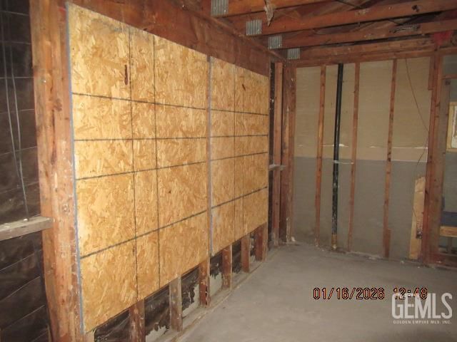 2000 Glenmont Drive, Bakersfield, CA 93309