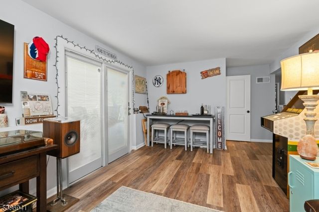 66 Tomahawk Trl, Denville Twp., NJ 07834