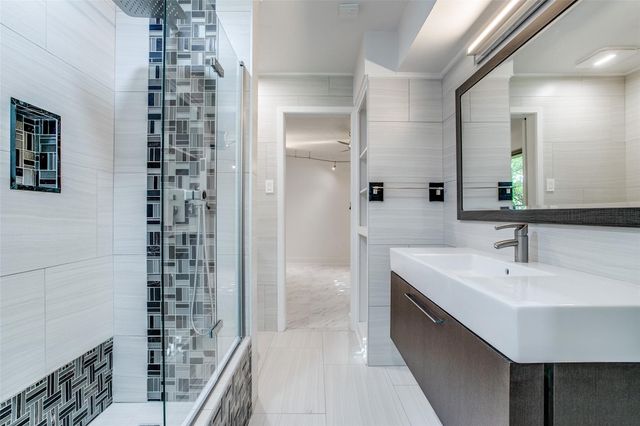 7208 Fernmeadow Drive, Dallas, TX 75248