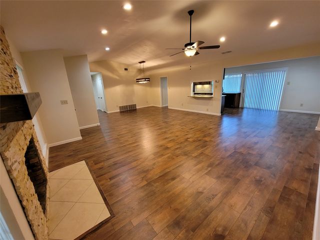 629 Perdido Drive, Garland, TX 75043