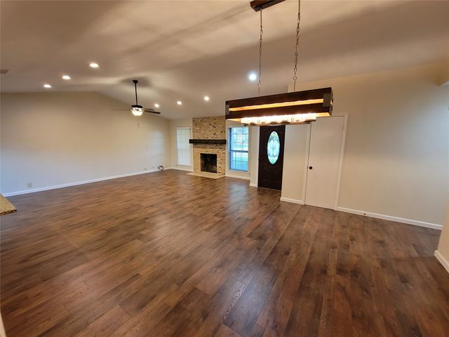 629 Perdido Drive, Garland, TX 75043