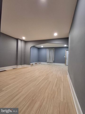 504 TAYLOR ST, Riverside, NJ 08075