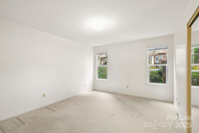 150 Deermouse Way 2601, Hendersonville, NC 28792