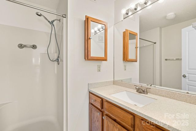 150 Deermouse Way 2601, Hendersonville, NC 28792
