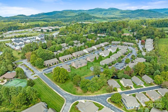 150 Deermouse Way 2601, Hendersonville, NC 28792
