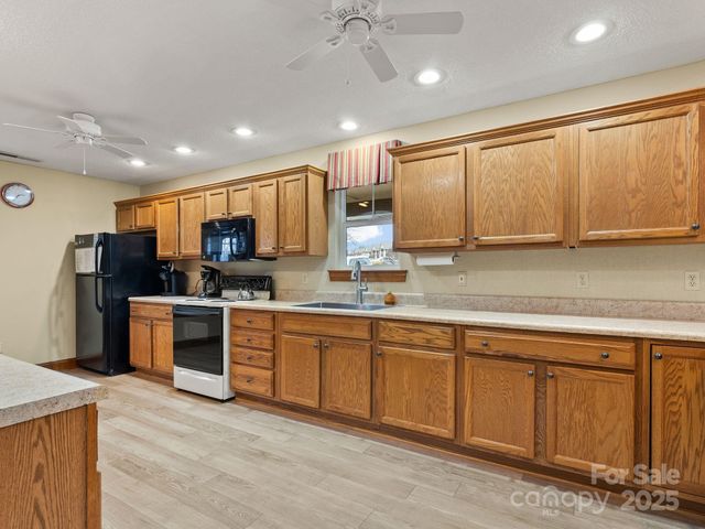 150 Deermouse Way 2601, Hendersonville, NC 28792