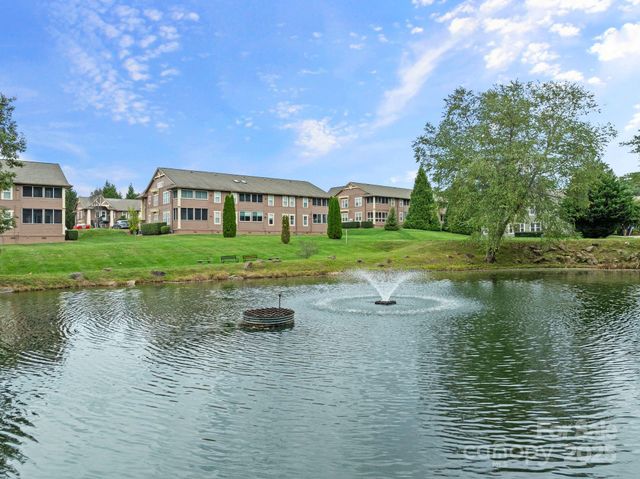 150 Deermouse Way 2601, Hendersonville, NC 28792