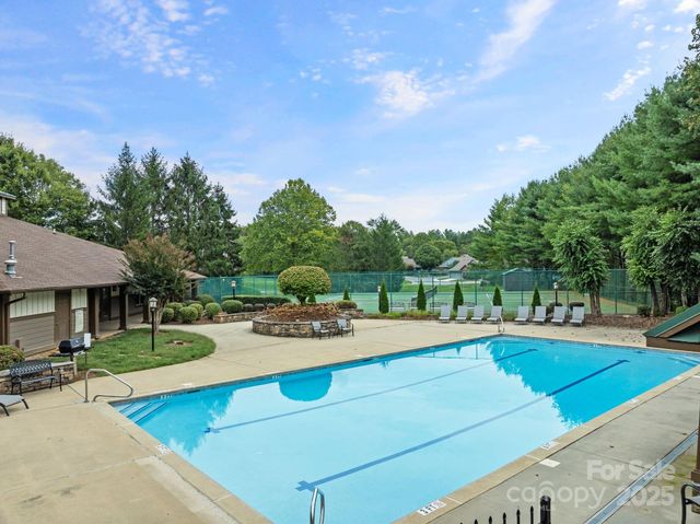 150 Deermouse Way 2601, Hendersonville, NC 28792