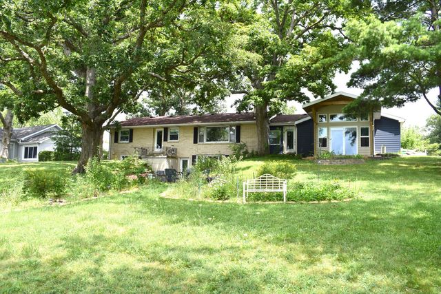 302 Weaver Court, Loda, IL 60948