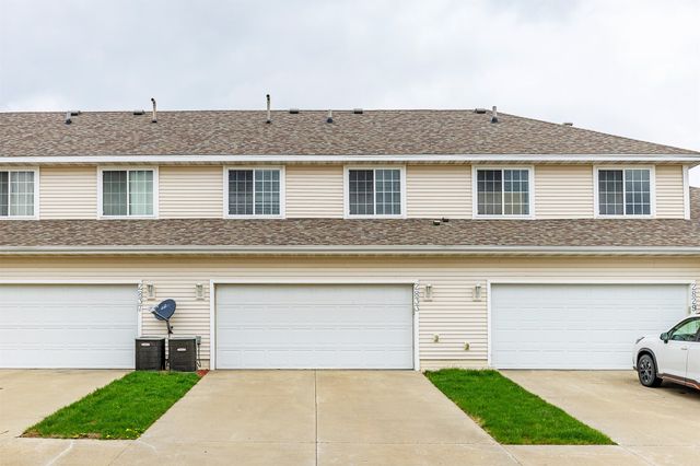 2833 Orinoco Court SW, Altoona, IA 50009