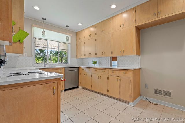 1616 6th Avenue SW, Ardmore, OK 73401