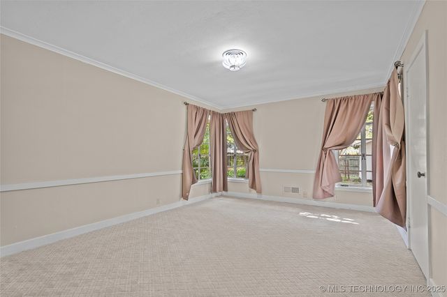 1616 6th Avenue SW, Ardmore, OK 73401