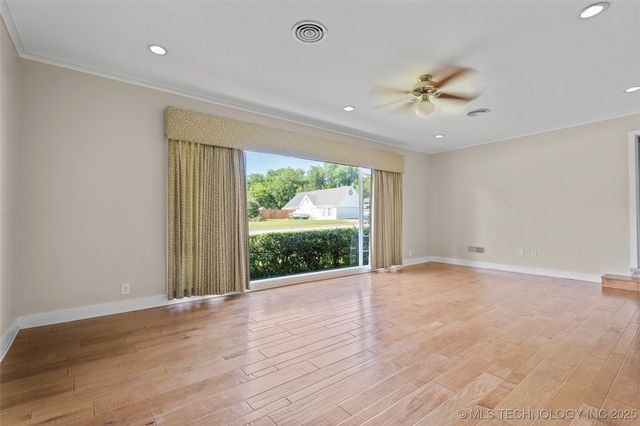 1616 6th Avenue SW, Ardmore, OK 73401