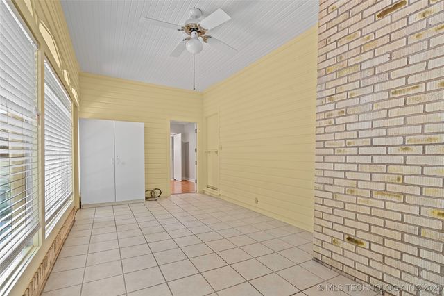 1616 6th Avenue SW, Ardmore, OK 73401