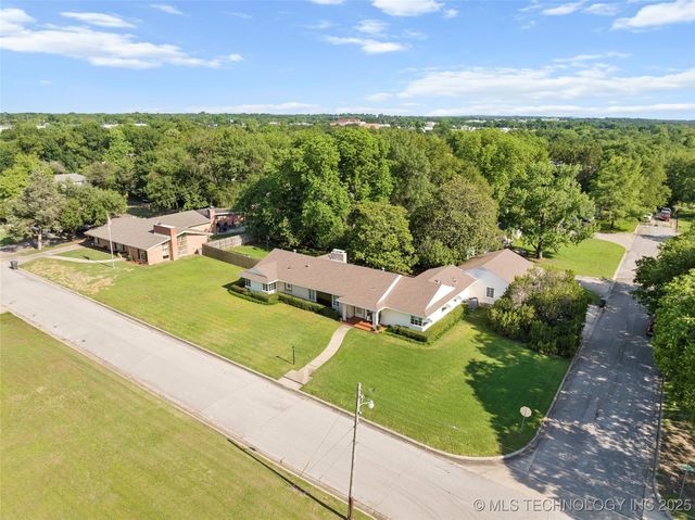 1616 6th Avenue SW, Ardmore, OK 73401